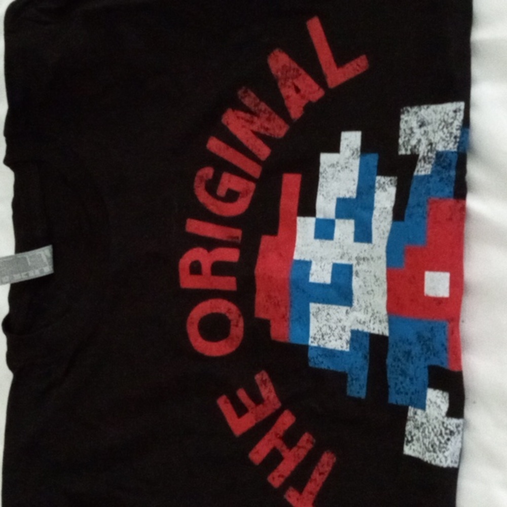 Women's t shirt